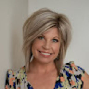 Meet your Posher, Becky